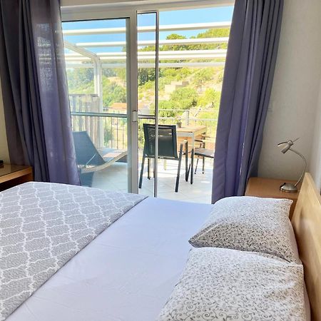 Gdinj Paradise Apartments - Robinson Getaway מראה חיצוני תמונה