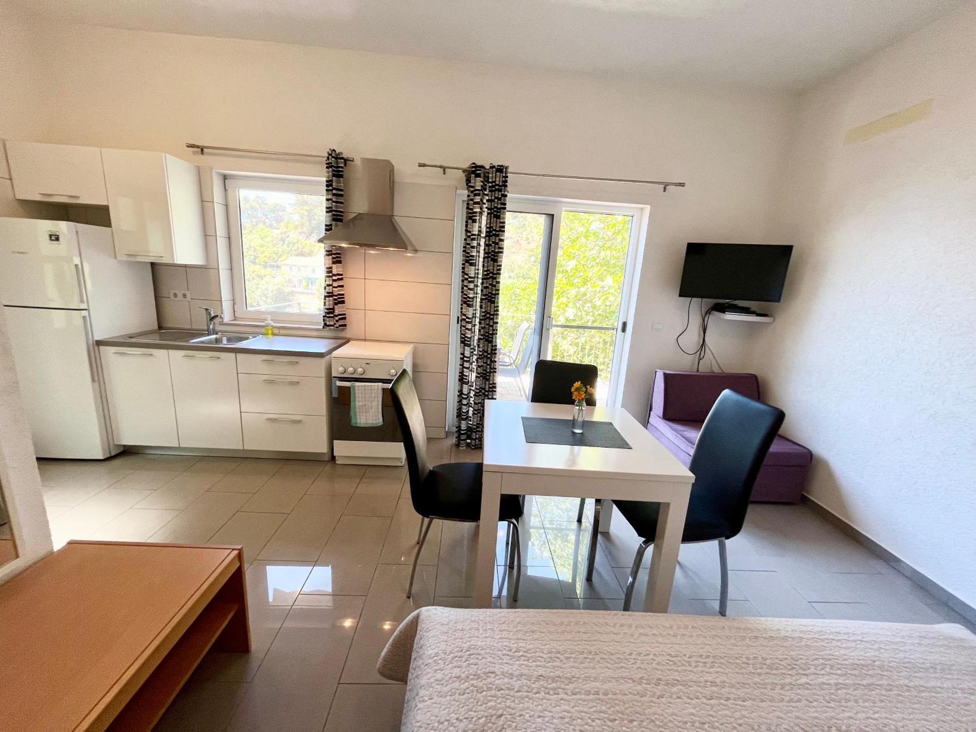 Gdinj Paradise Apartments - Robinson Getaway מראה חיצוני תמונה