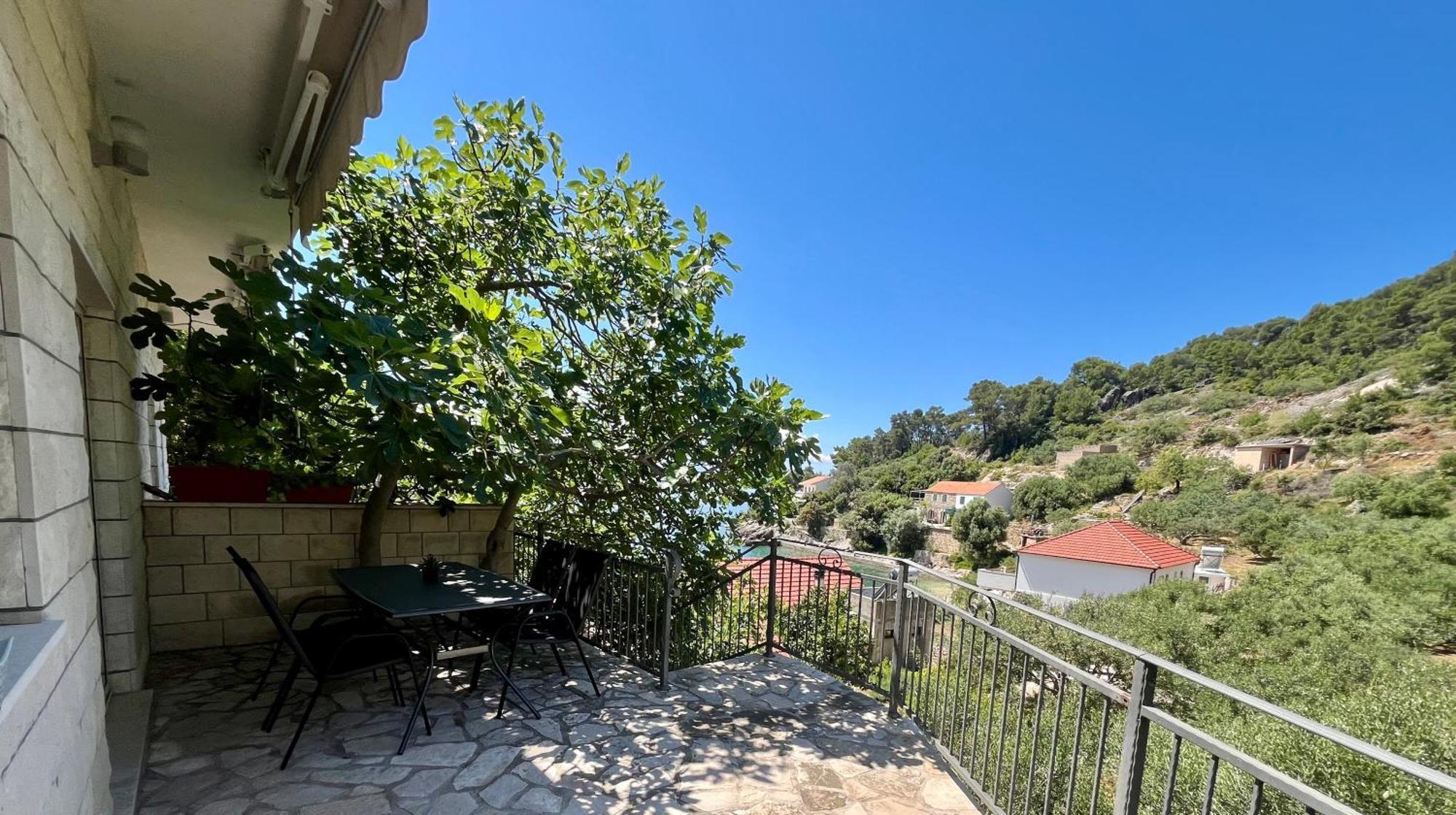 Gdinj Paradise Apartments - Robinson Getaway מראה חיצוני תמונה