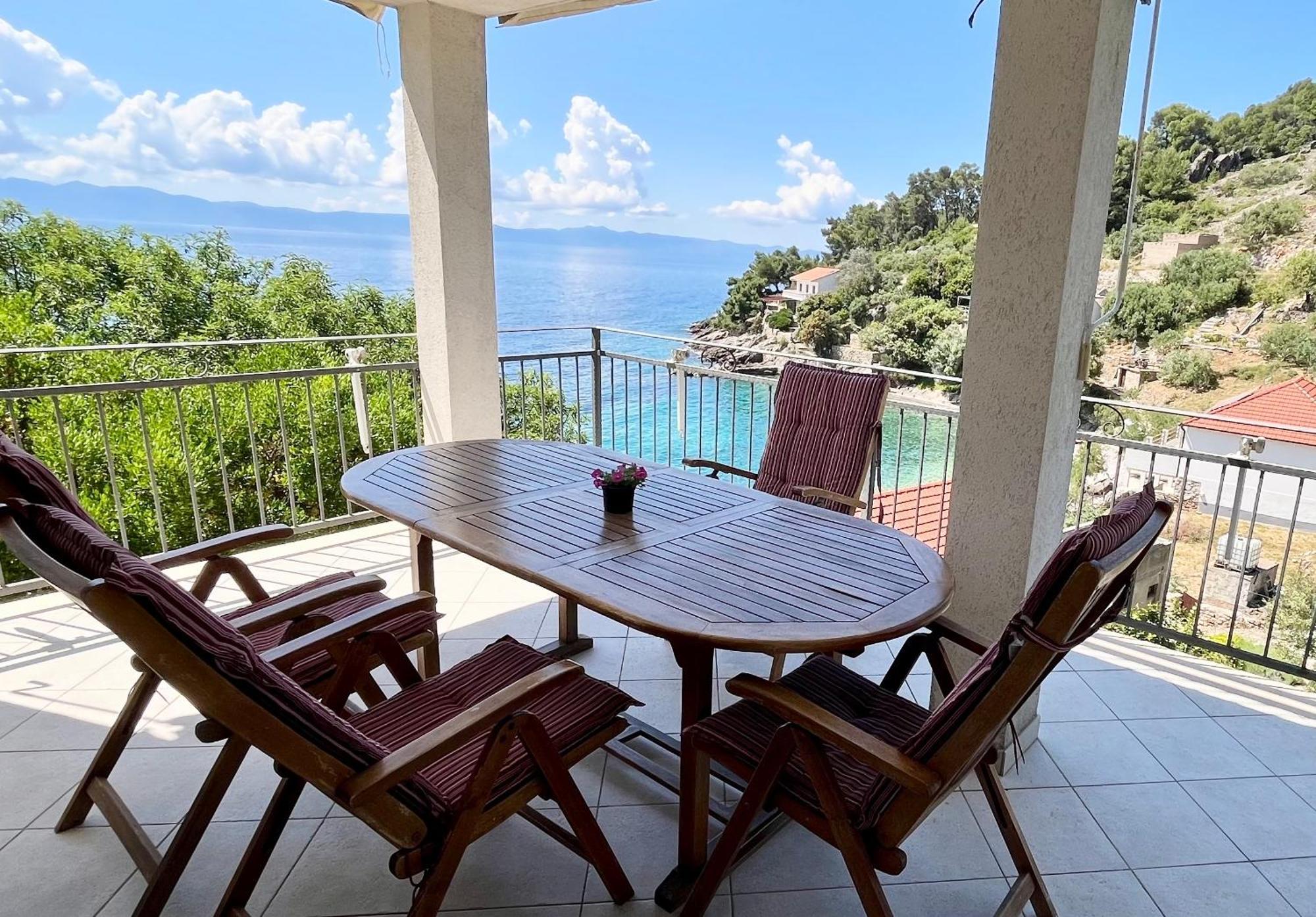 Gdinj Paradise Apartments - Robinson Getaway מראה חיצוני תמונה