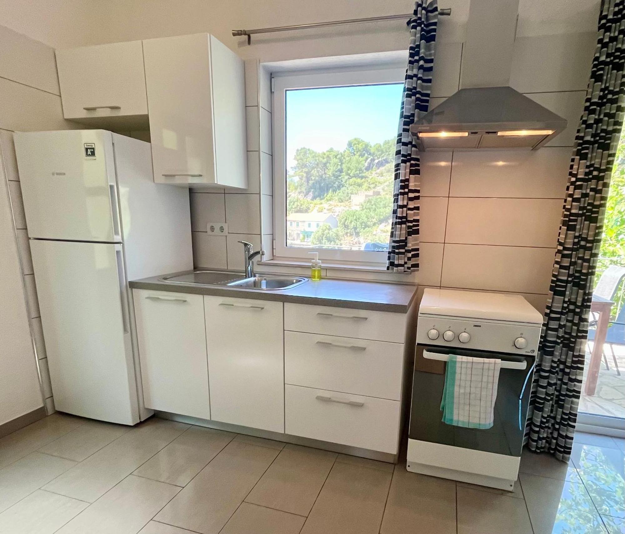 Gdinj Paradise Apartments - Robinson Getaway מראה חיצוני תמונה