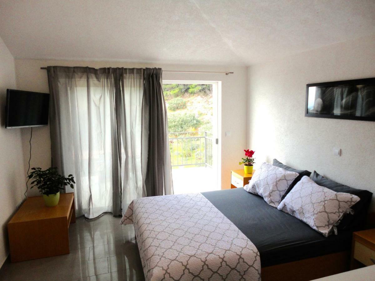 Gdinj Paradise Apartments - Robinson Getaway מראה חיצוני תמונה