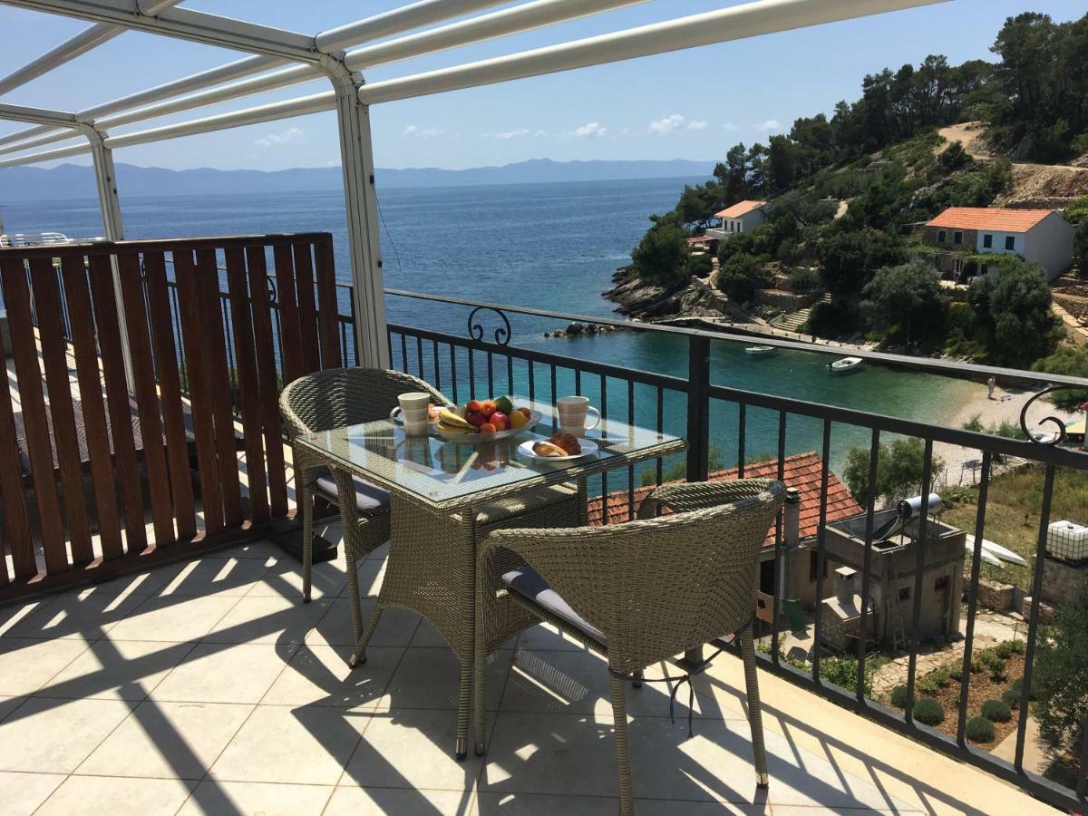 Gdinj Paradise Apartments - Robinson Getaway מראה חיצוני תמונה