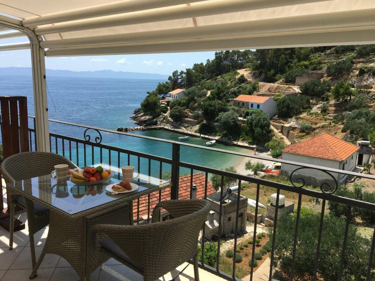 Gdinj Paradise Apartments - Robinson Getaway מראה חיצוני תמונה