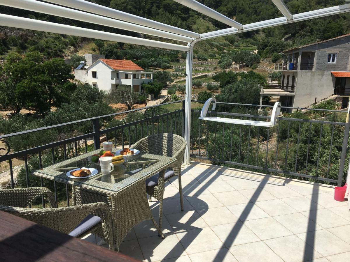Gdinj Paradise Apartments - Robinson Getaway מראה חיצוני תמונה