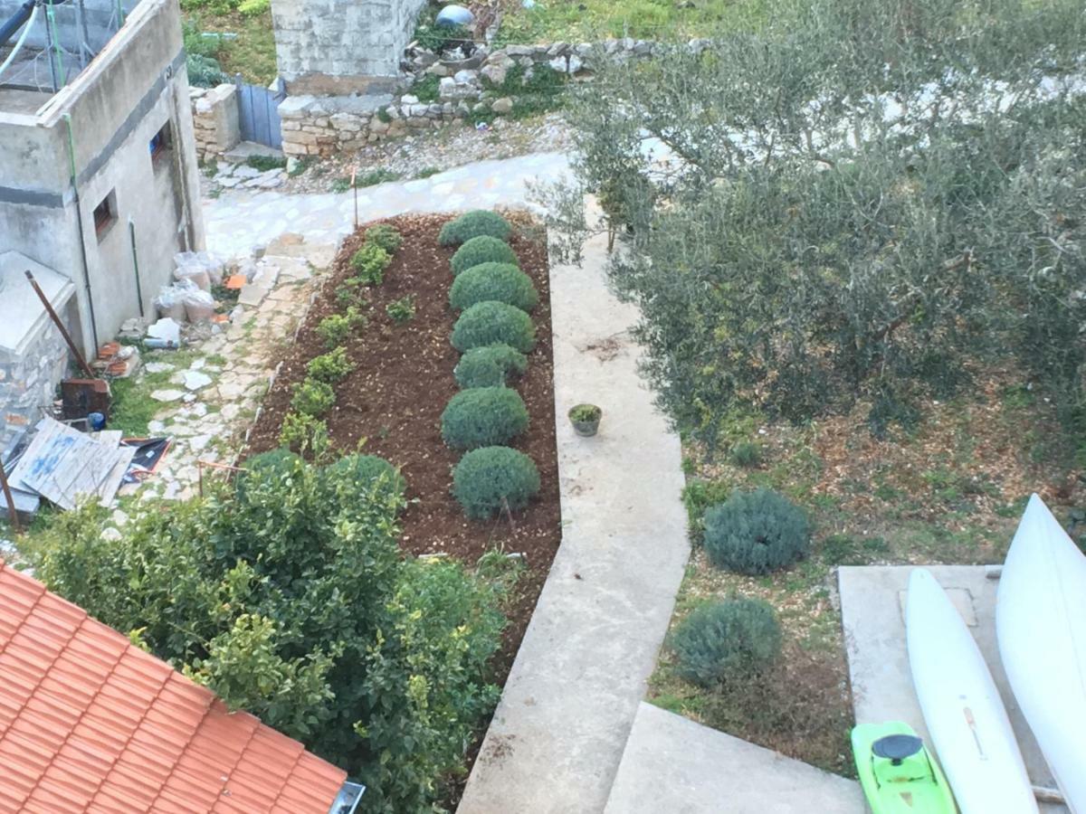 Gdinj Paradise Apartments - Robinson Getaway מראה חיצוני תמונה