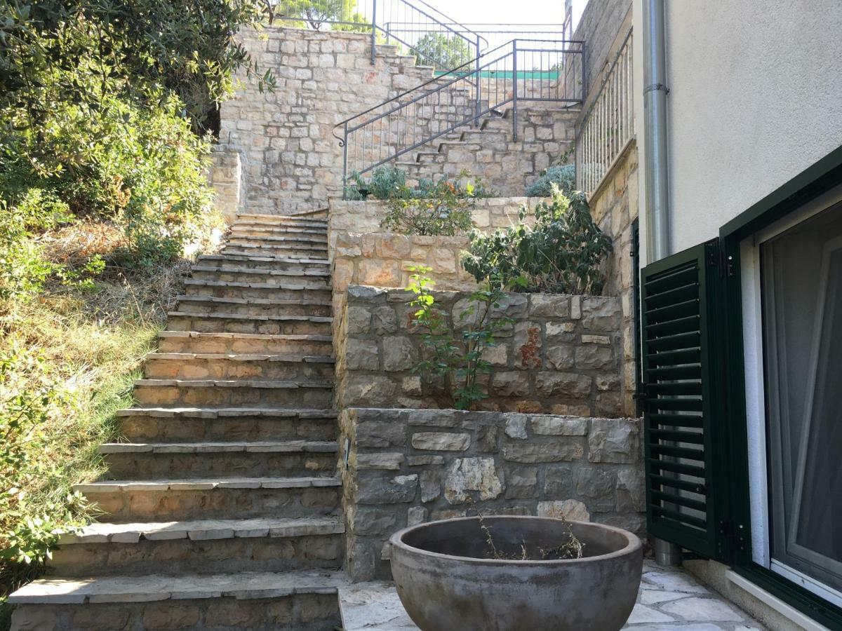 Gdinj Paradise Apartments - Robinson Getaway מראה חיצוני תמונה