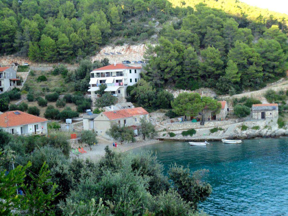 Gdinj Paradise Apartments - Robinson Getaway מראה חיצוני תמונה